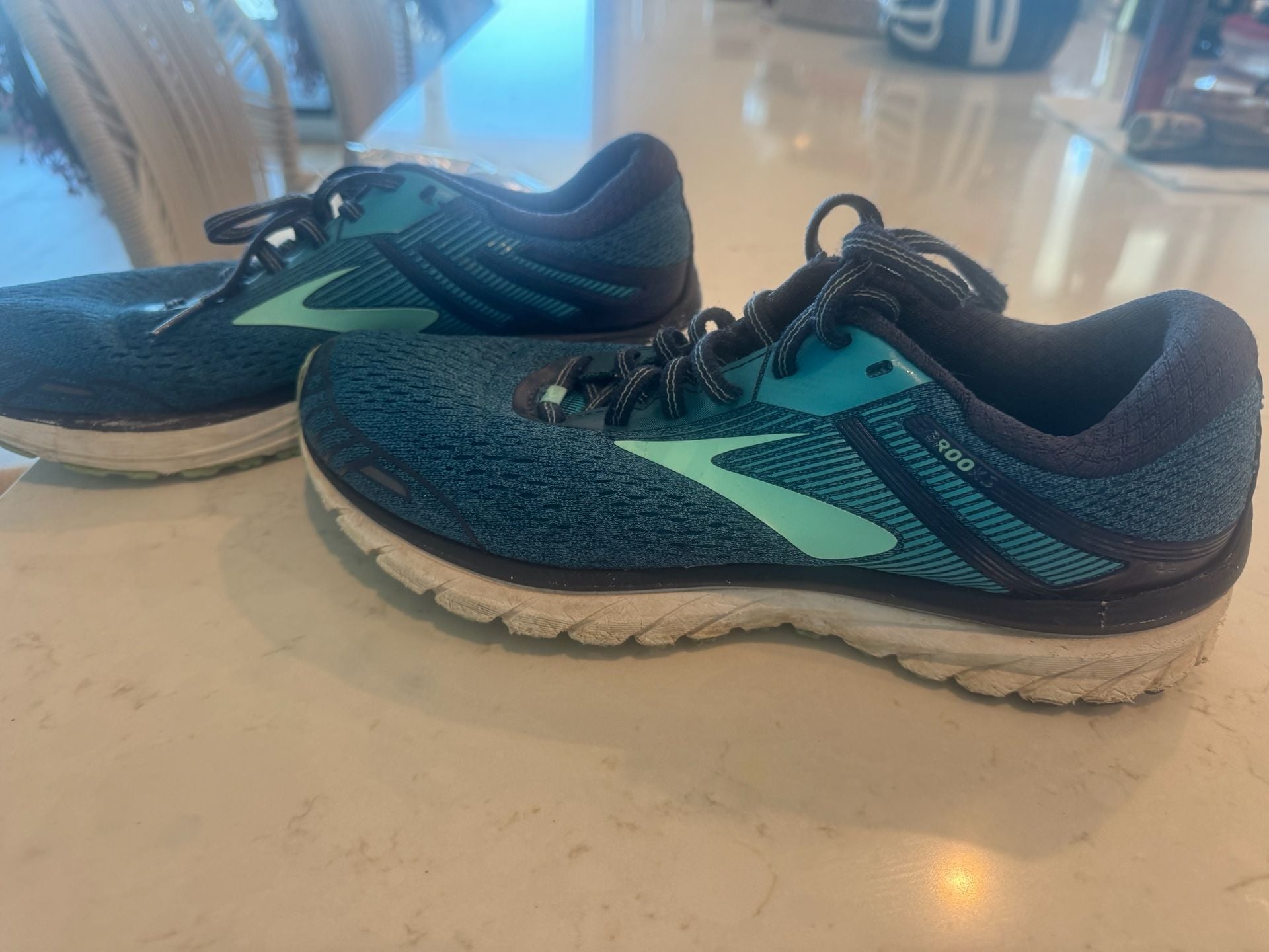 Brooks Adrenaline GTS 18 Running Shoes Blue Teal 2
