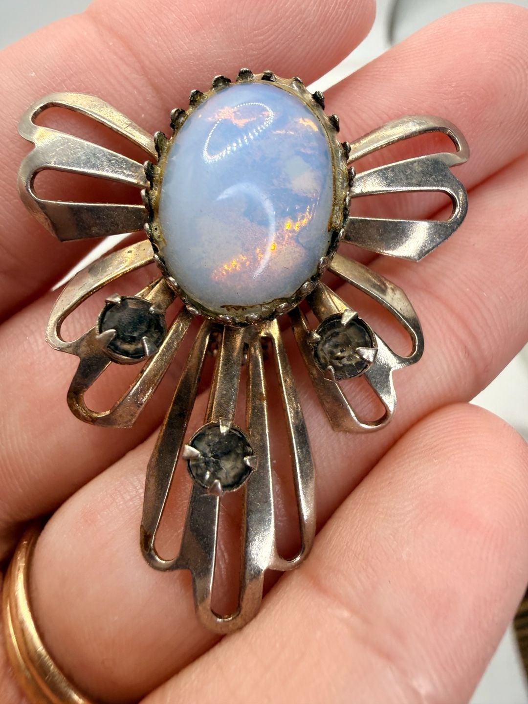 Vintage Silver Tone Opaline Glass Rhinestone Brooch 2