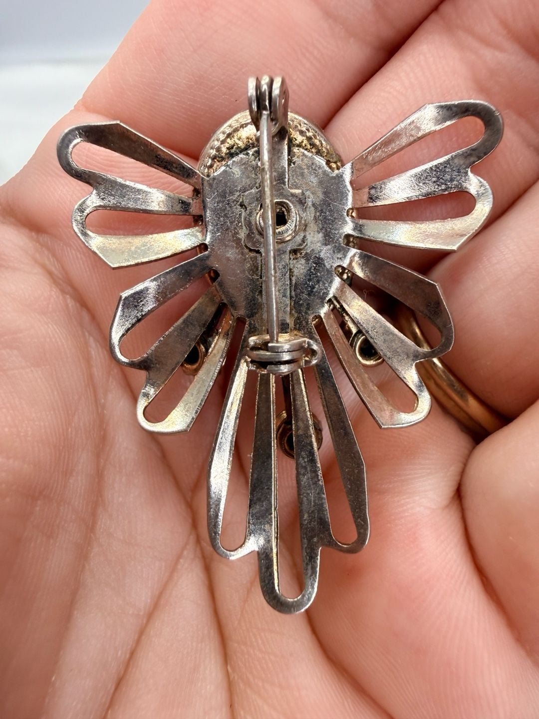 Vintage Silver Tone Opaline Glass Rhinestone Brooch 3