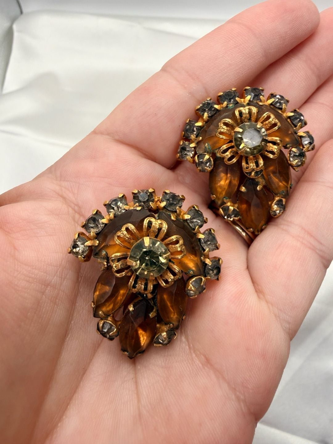 Vintage Pat Pend Amber Rhinestone set Clip Earrings and brooch 3