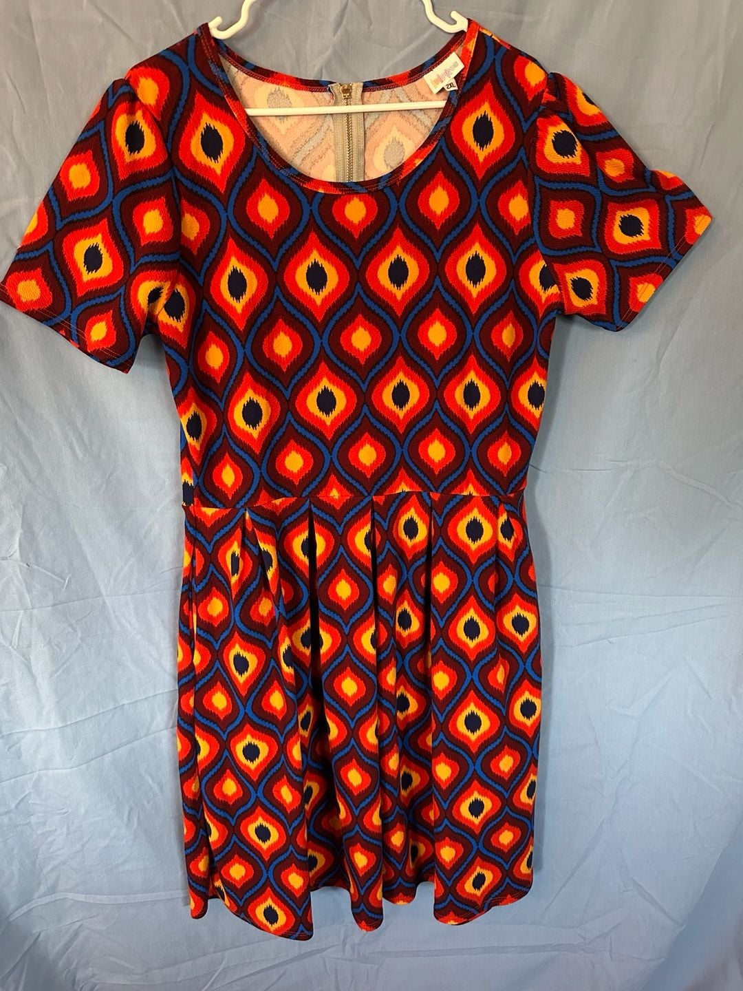 LuLaRoe Amelia Dress, Size 2XL, Geometric Print Exposed Zip 2