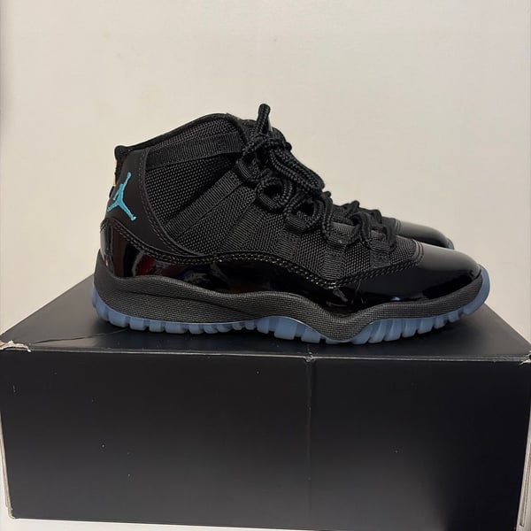 Nike Air Jordan 11 Retro Gamma Blue Sneakers