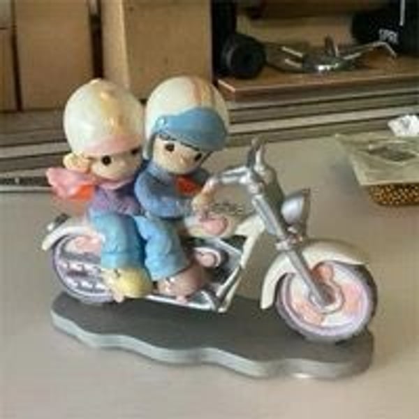 Two For The Road Collection Two Hearts Two Wheels Figurine – ,