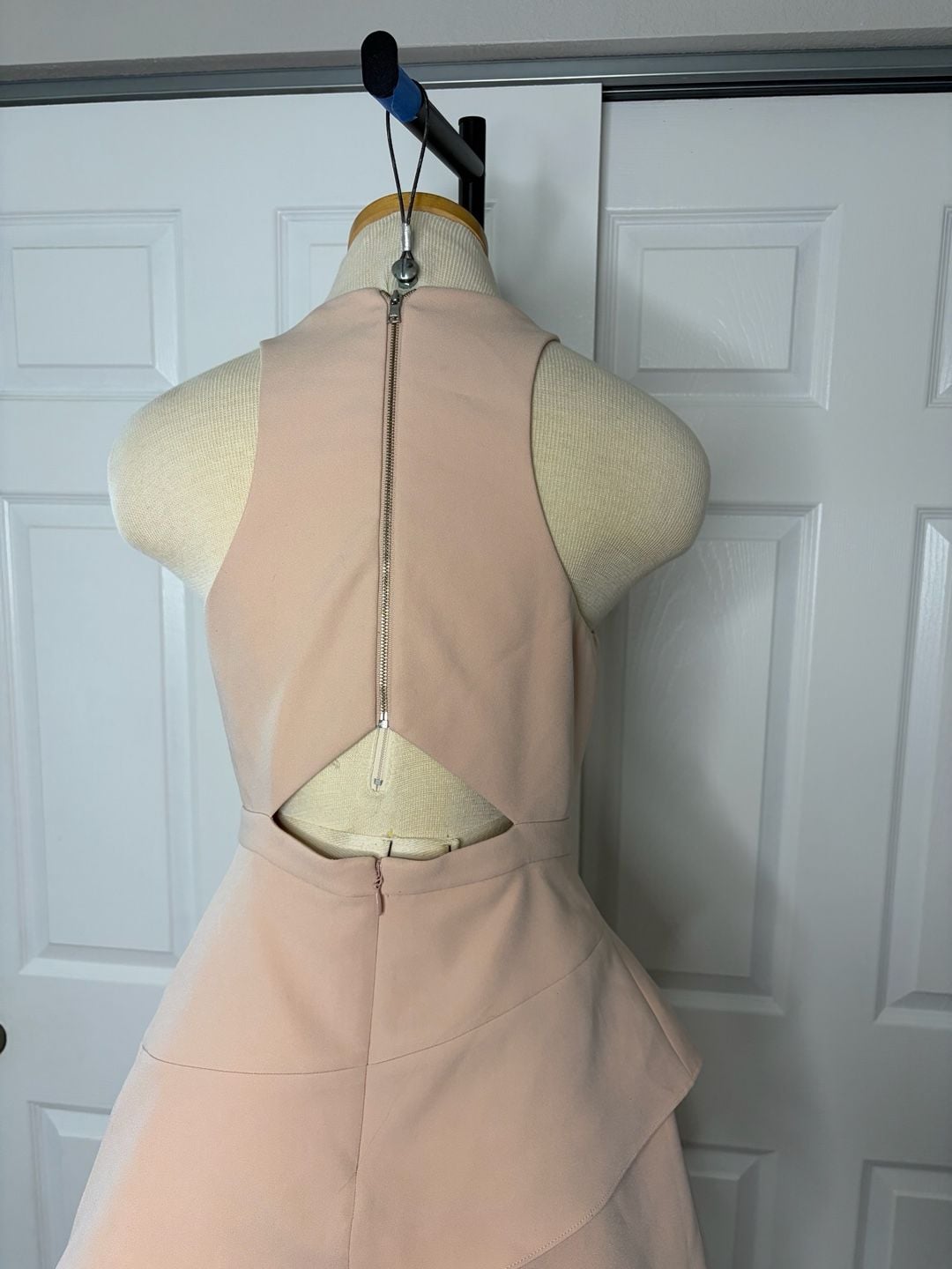 070-Bcbgmaxazria Tiered Halter Dress Size 4 Blush Pink Cocktail Ruffle Mini 7