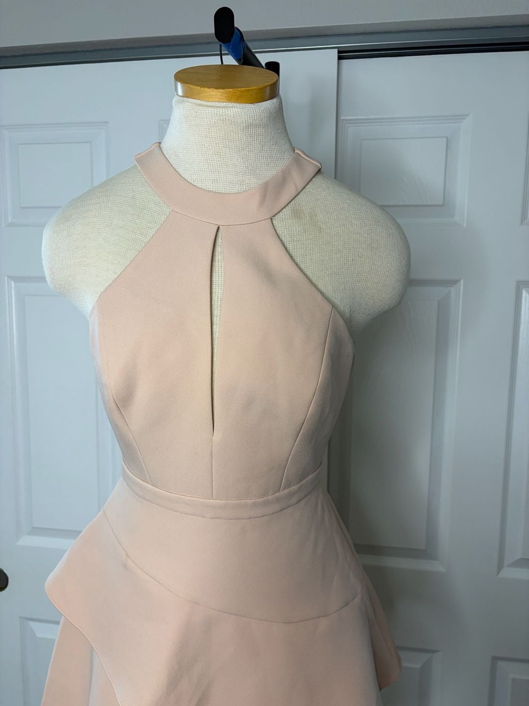 070-Bcbgmaxazria Tiered Halter Dress Size 4 Blush Pink Cocktail Ruffle Mini 8