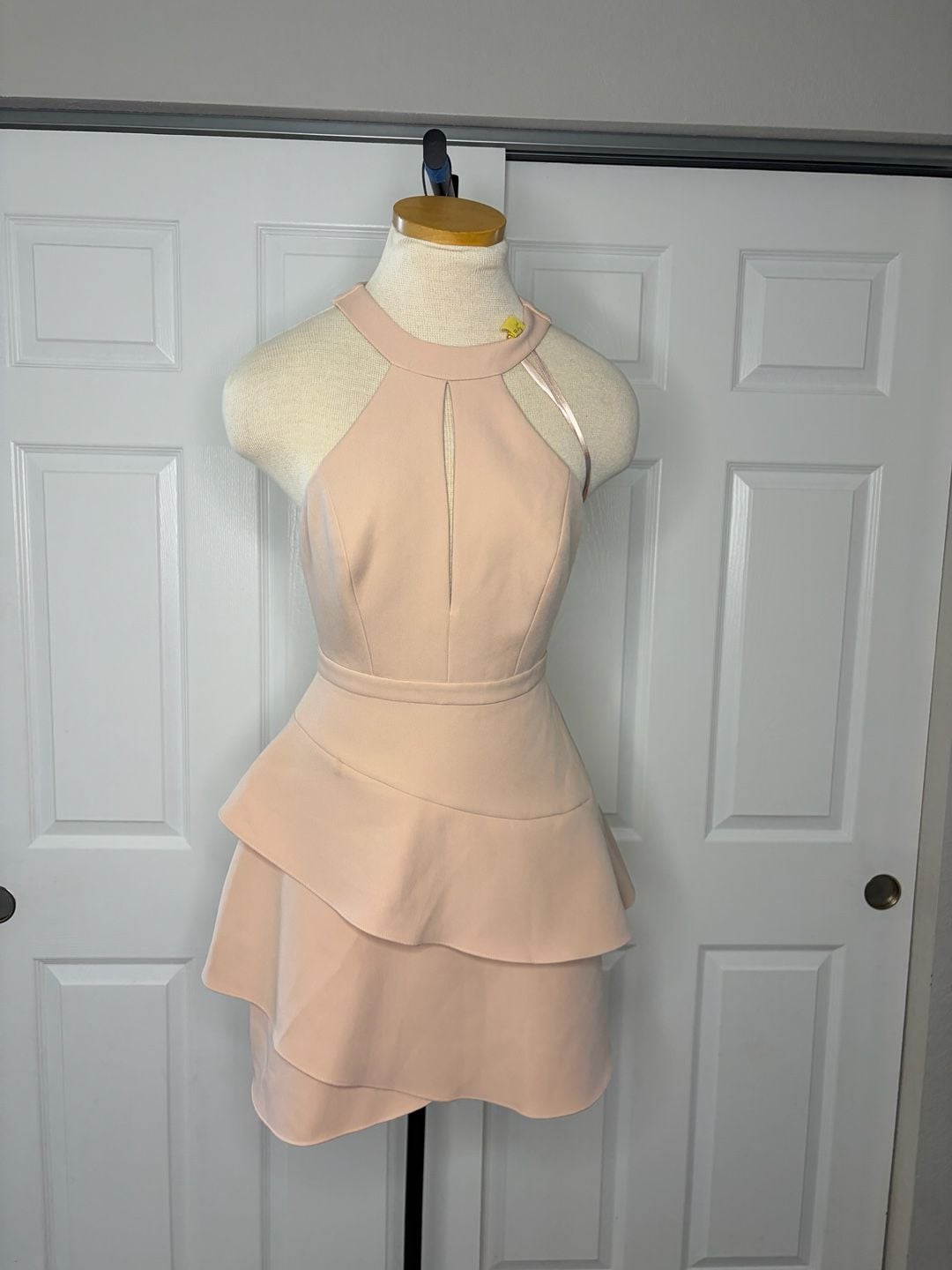 070-Bcbgmaxazria Tiered Halter Dress Size 4 Blush Pink Cocktail Ruffle Mini 11