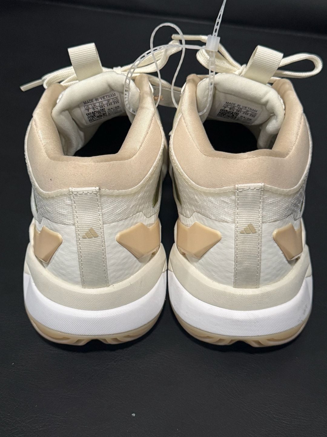 Adidas Crazyflight 6 Mid W Women’s Size 7 Off White Gold Metallic NEW 6