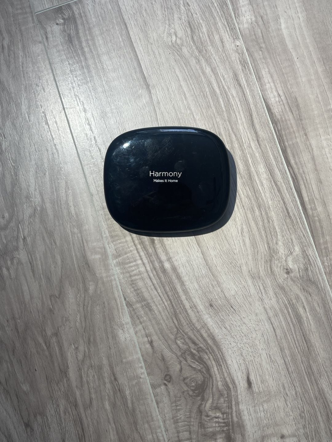 Logitech Harmony Ultimate Remote Control with Charging Dock base ir blaster 8