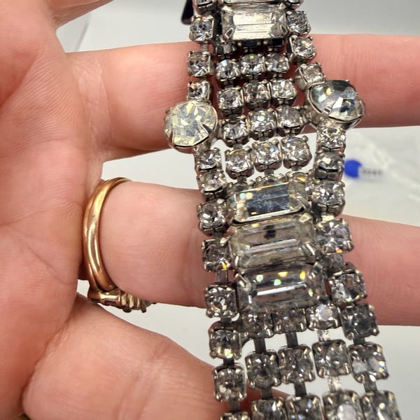 Vintage Rhinestone Bracelet Size 7 Inch Silver Tone