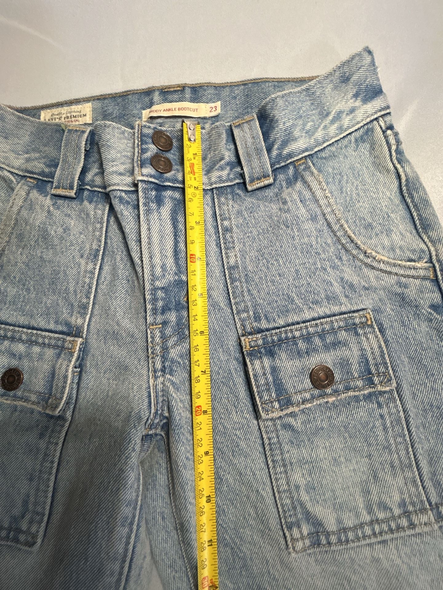 Levi's Premium Middy Ankle Bootcut Size 23 Jeans (320) 6