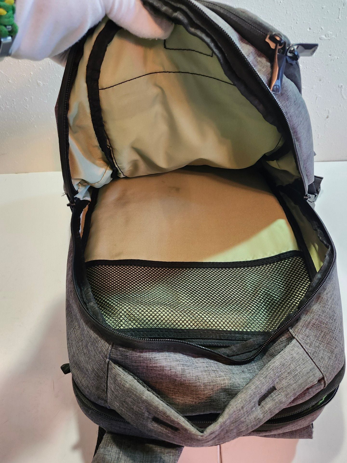 SwissGear Laptop Backpack Charcoal Heather 7