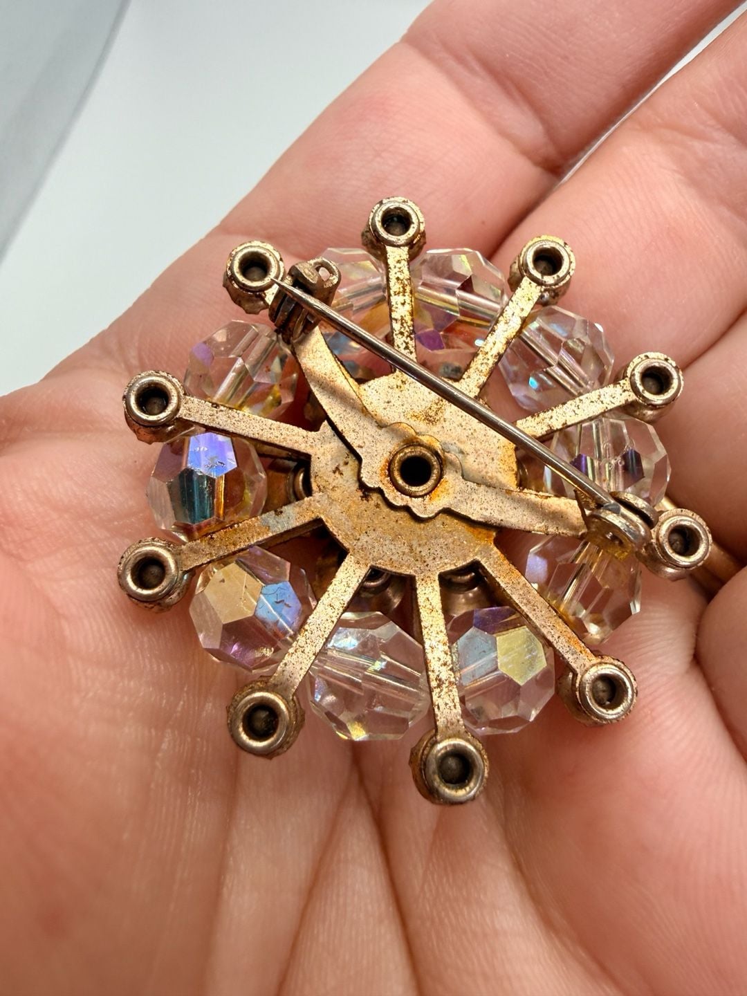 Vintage Aurora Borealis Crystal Cluster Gold Tone Brooch 4