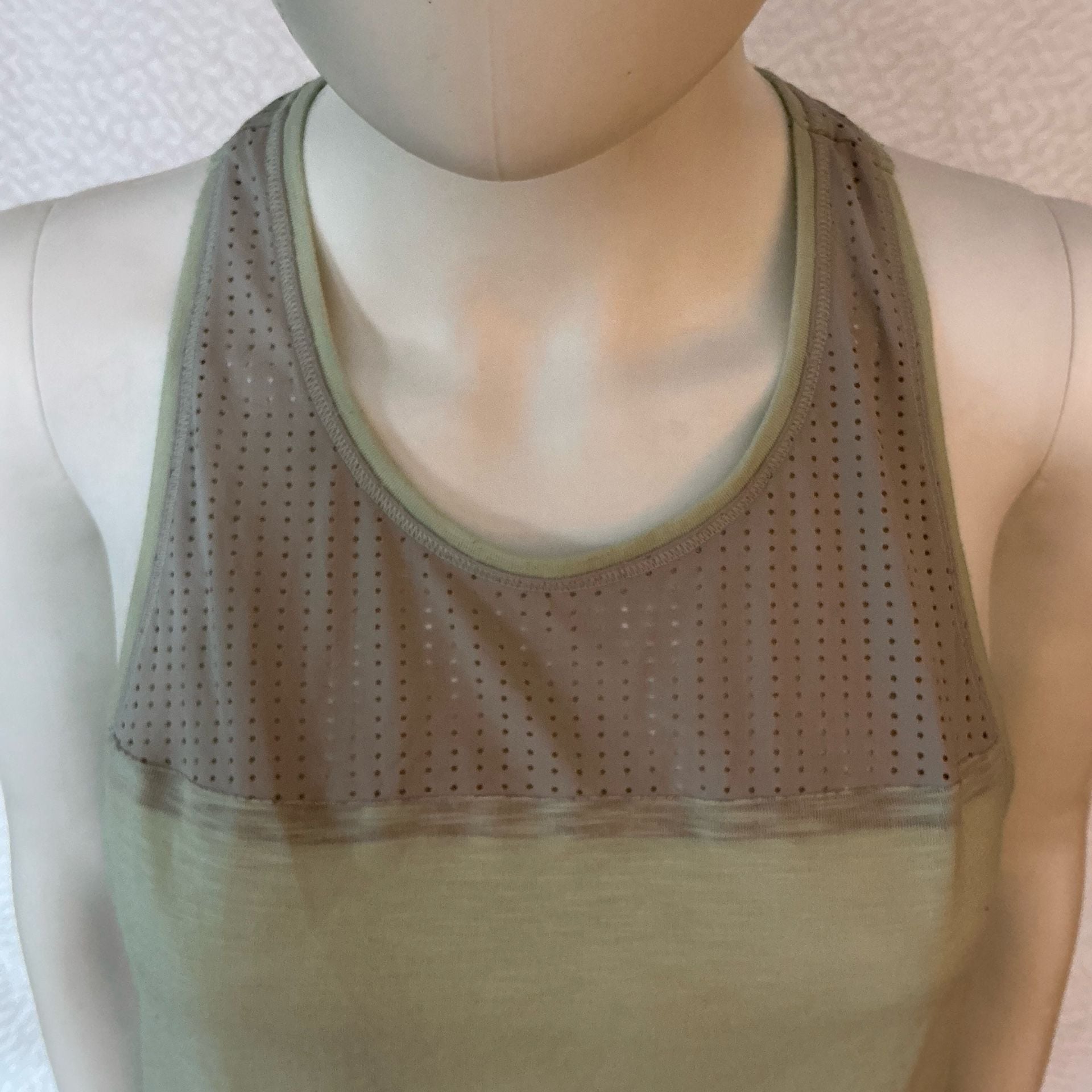 Sweaty Betty Workout Tank Top Size S Green Racerback Mesh 8