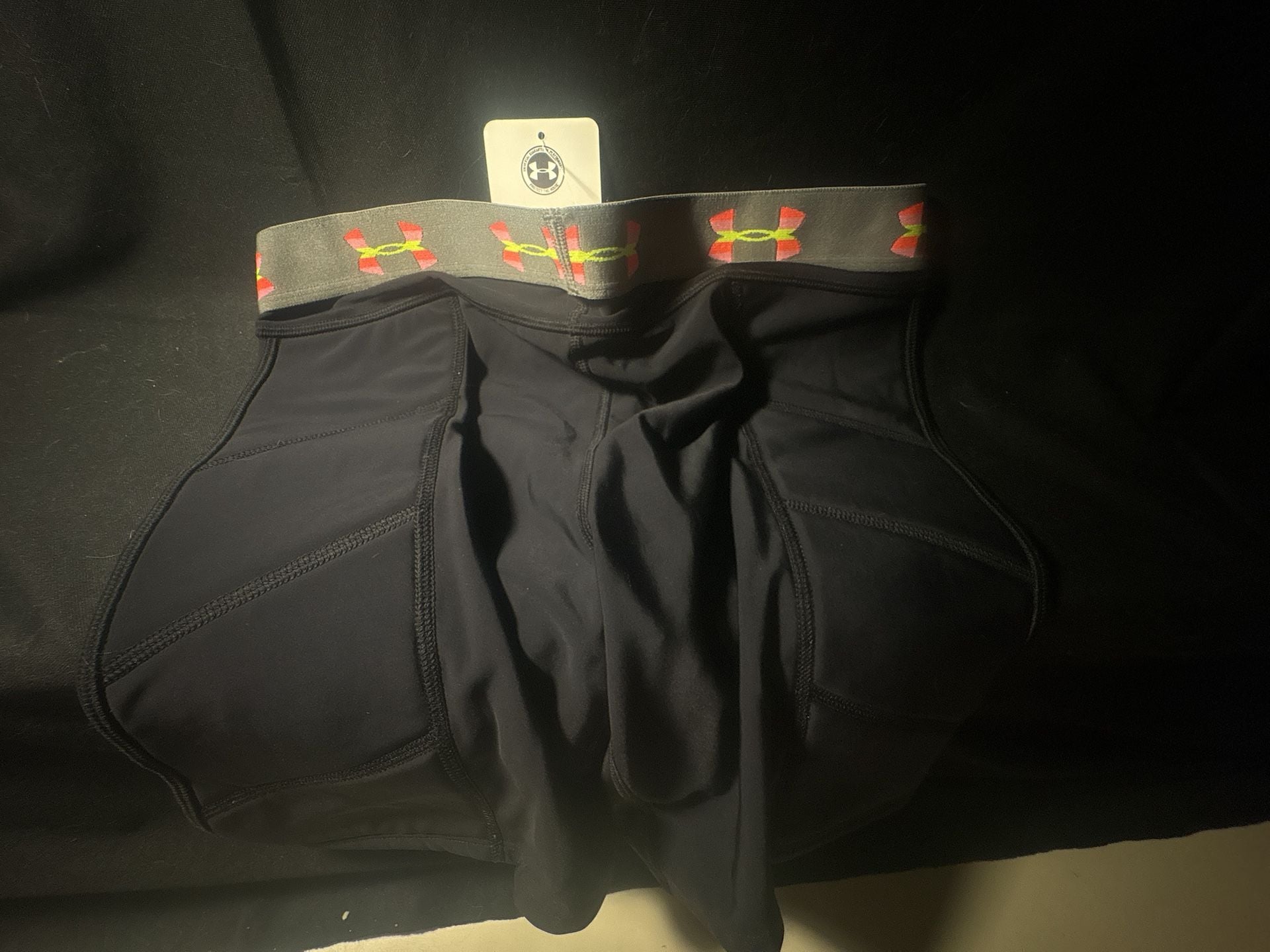 Under Armour Strike Zone Slider Shorts Size MD/M Black Softball Slider 4