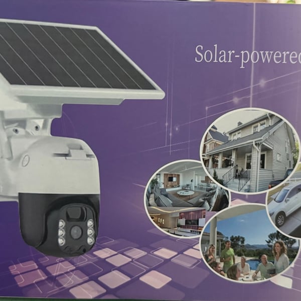 Solar powered 4K HD PTZ security camer