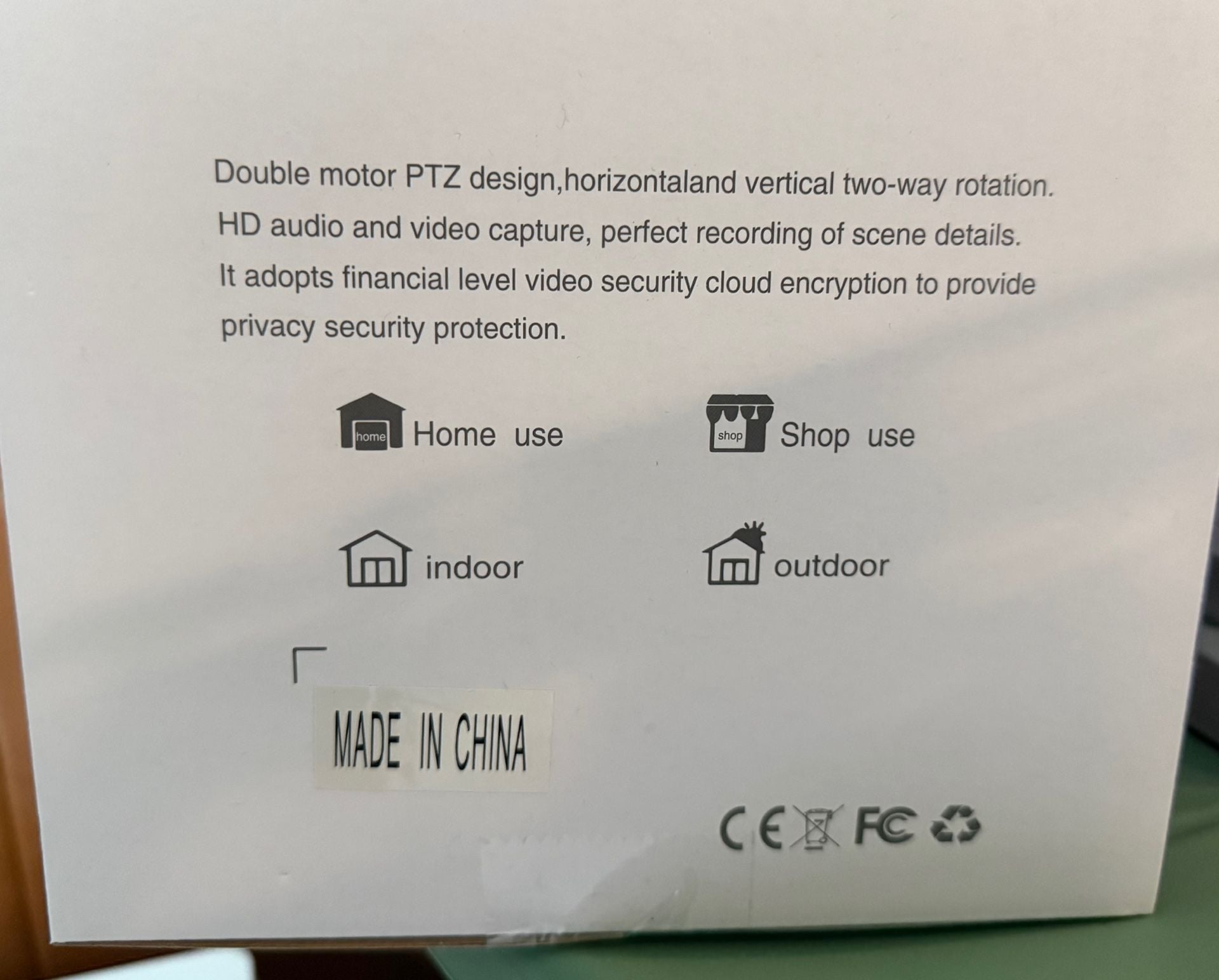 Solar powered 4K HD PTZ security camer 4