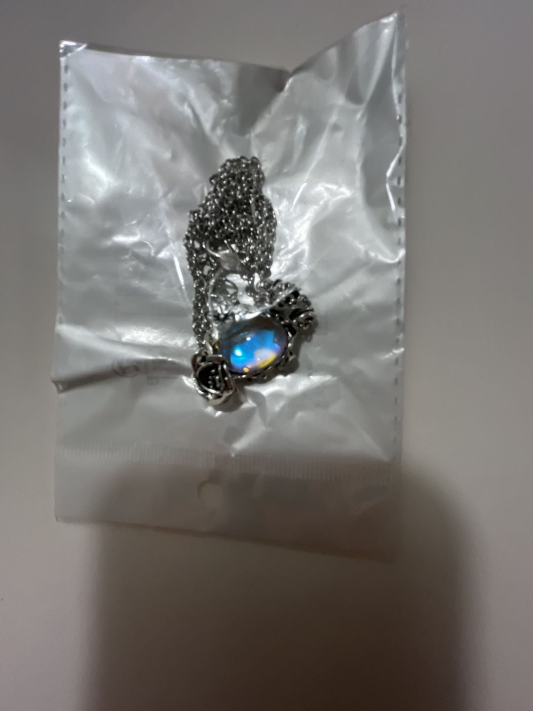 Vintage Style Silver Iridescent Moonstone Pendant Necklace 8