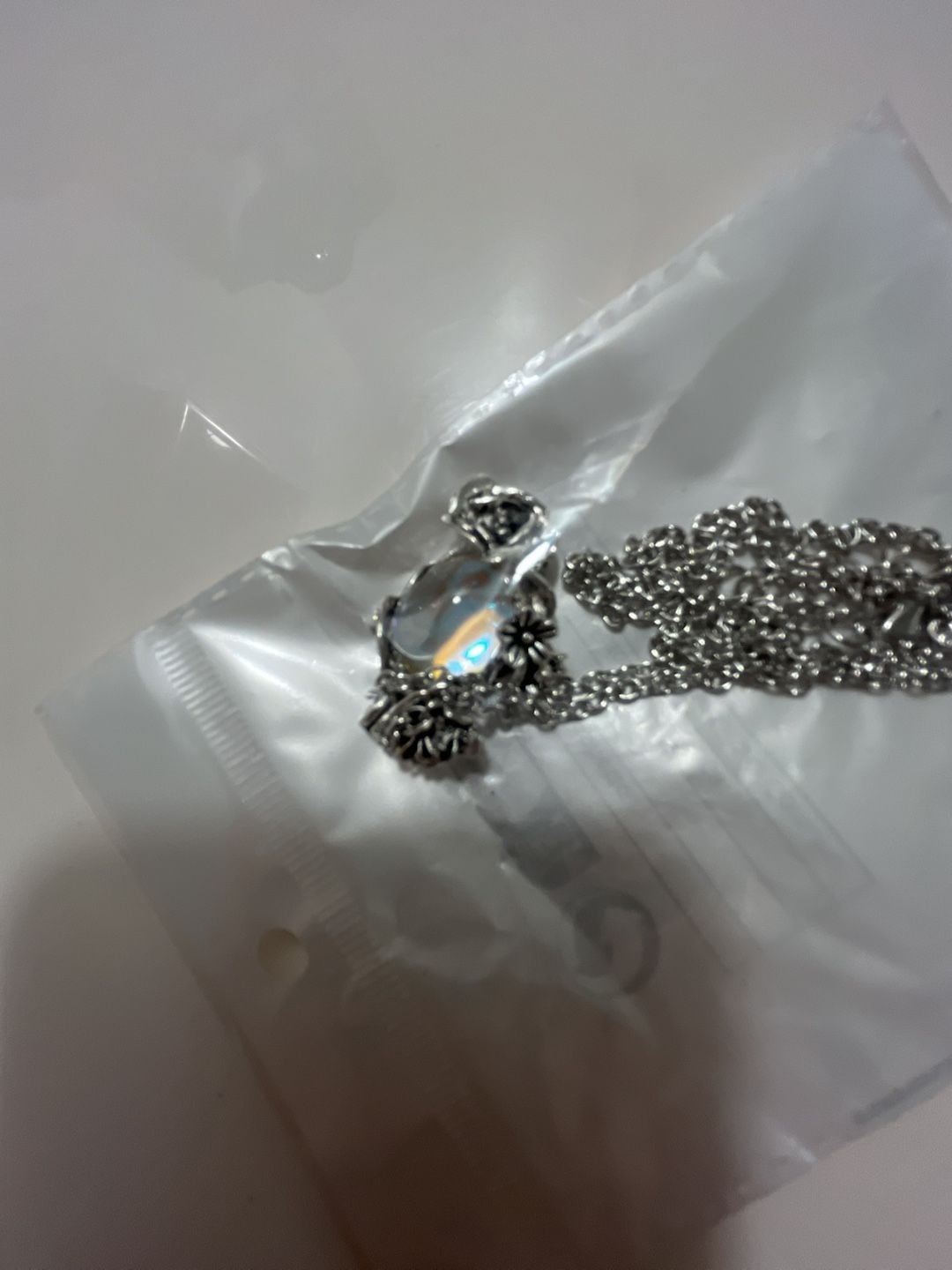 Vintage Style Silver Iridescent Moonstone Pendant Necklace 9