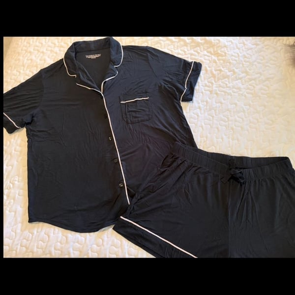 Victoria's Secret Pajama Set Size M Black