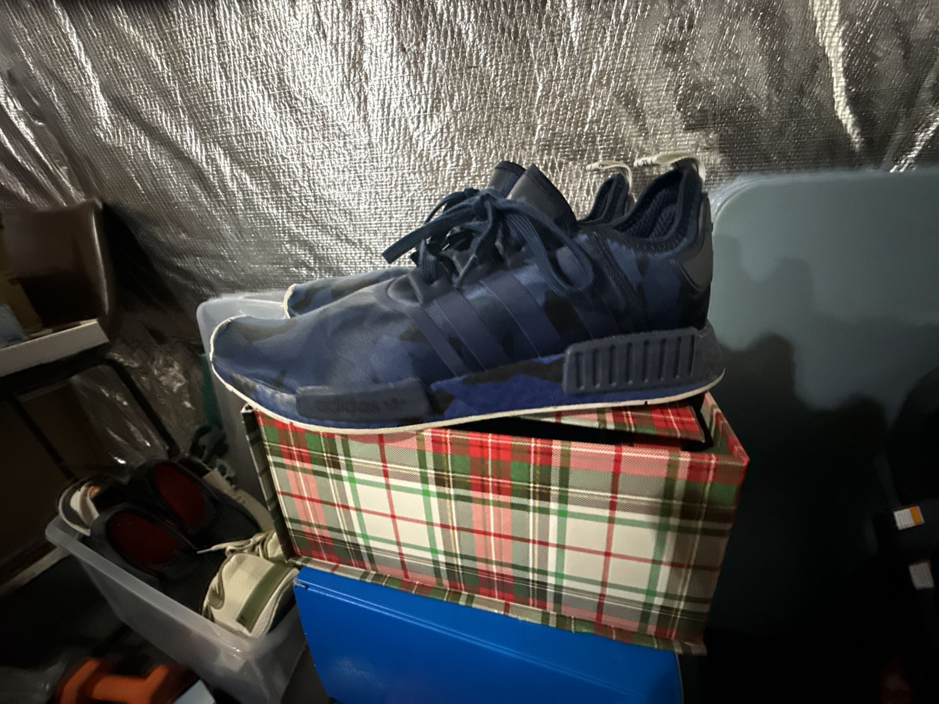 Adidas NMD_R1 Fractal Camo Collegiate Navy Shoes 2