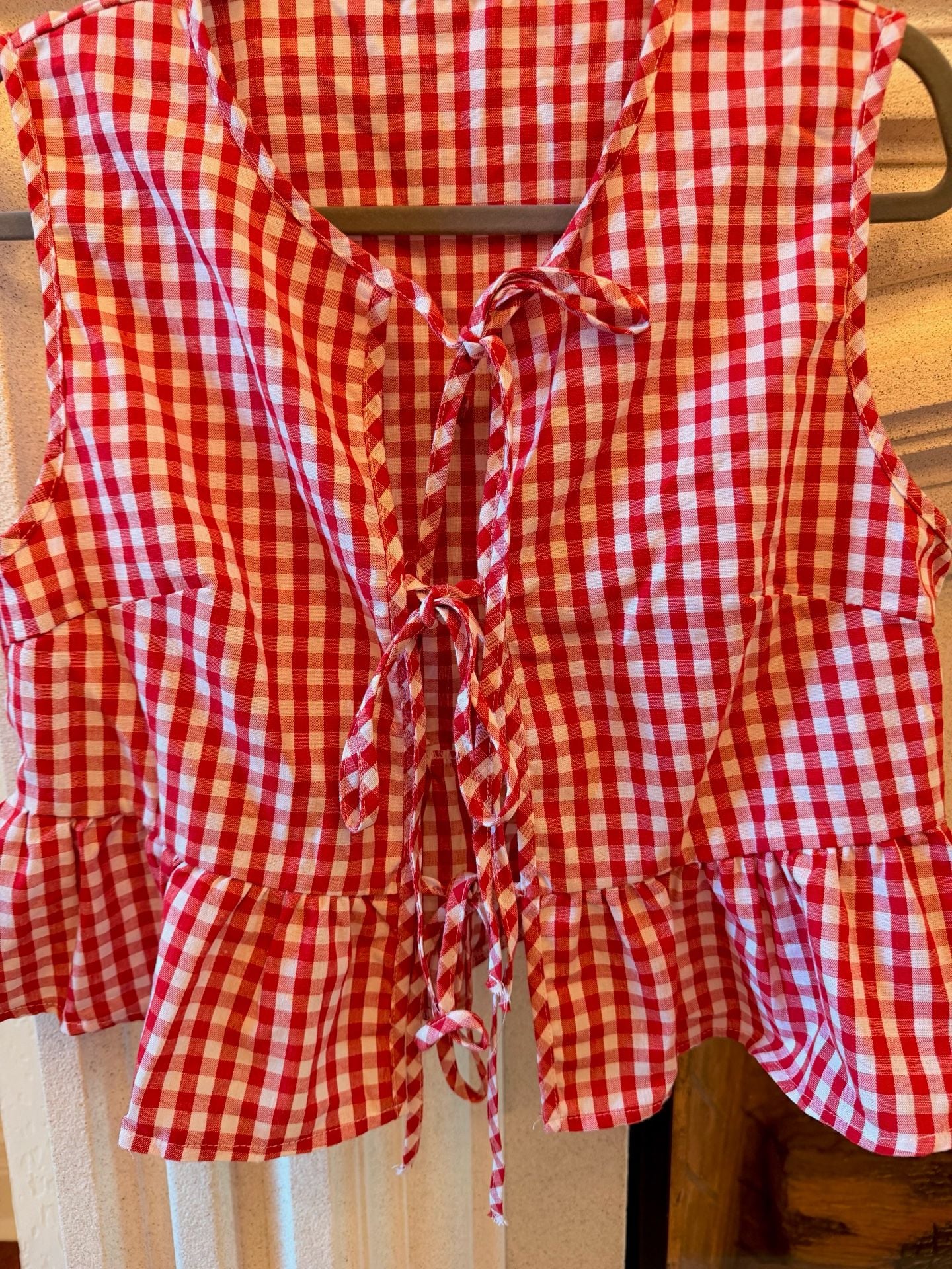 Verdusa Gingham Tie Front Peplum Top Size 8/10 Red White Sleeveless Blouse 3
