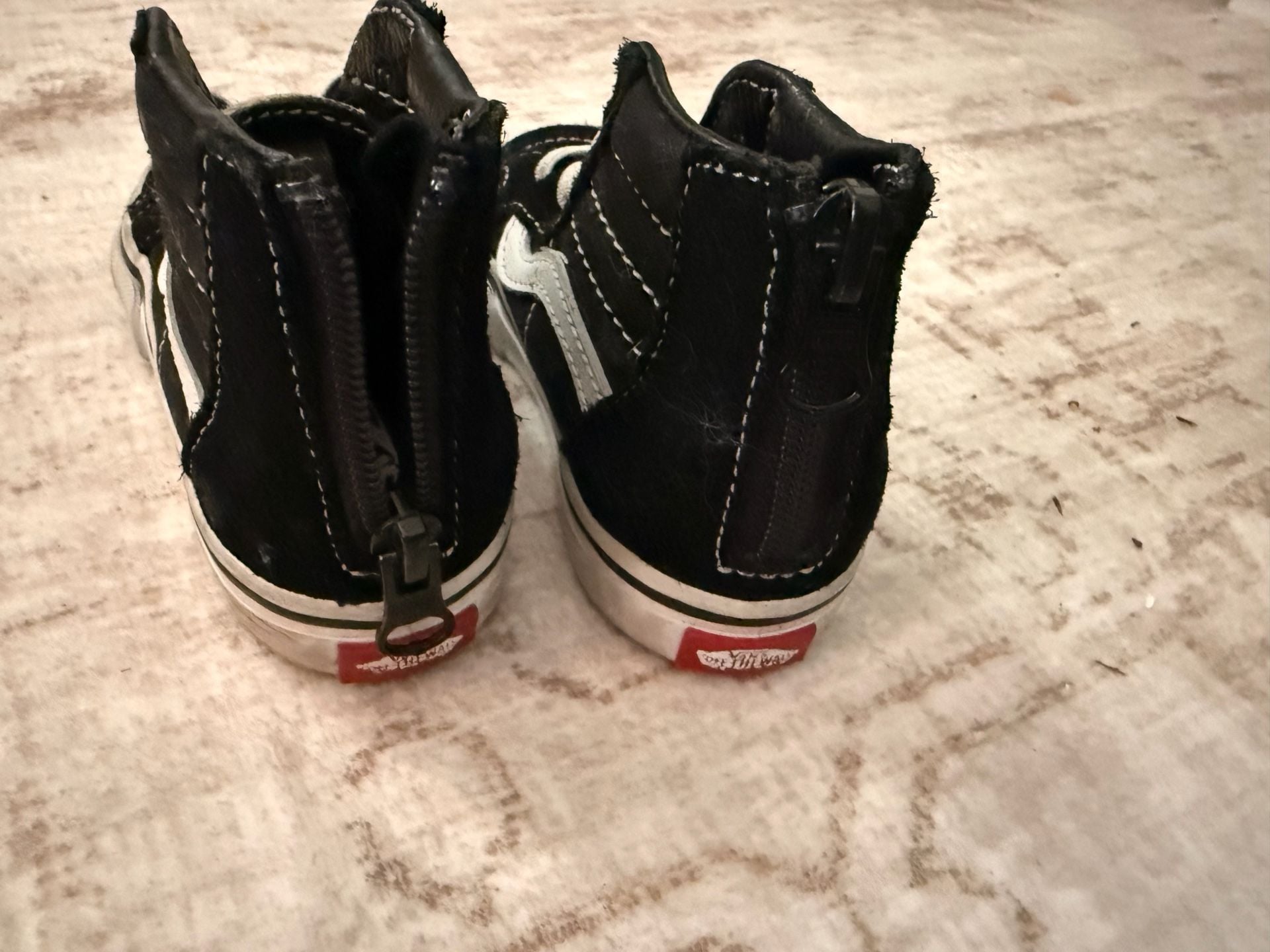 Vans Sk8-Hi Zip Size 8.0 Black White 4