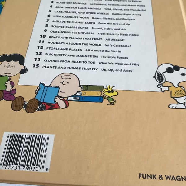 Charlie Brown's Cyclopedia: Volume 2: Animals Through the Ages, Schulz 1990 Hard 9780837400396