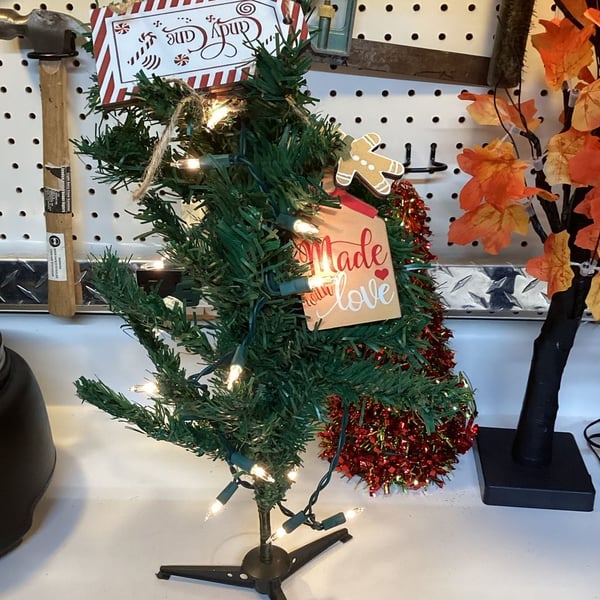 Pre-Lit Artificial Christmas Tree with Lights and Signs