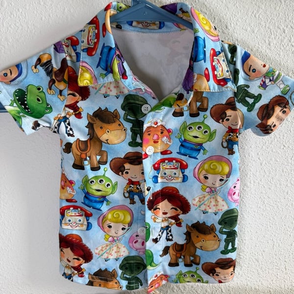Redas Rose Design Toy Story Button-Down Shirt Size 18M Blue