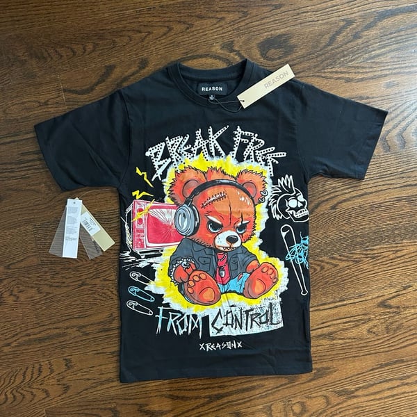 Reason Clothing Break Free From Control Bear Tee Size S
NWT