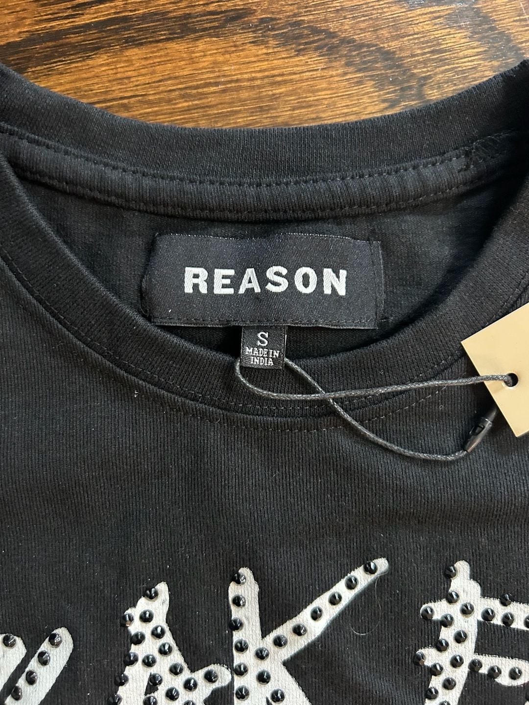 Reason Clothing Break Free From Control Bear Tee Size S
NWT 4