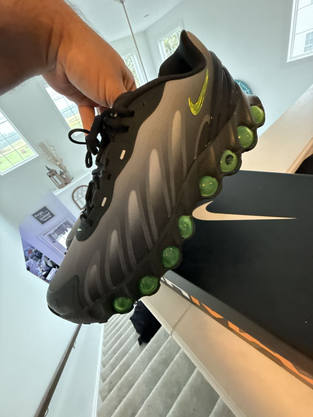 Nike Air Max Dn8 Size 12 Black Volt Light Smoke Grey Sneakers 7