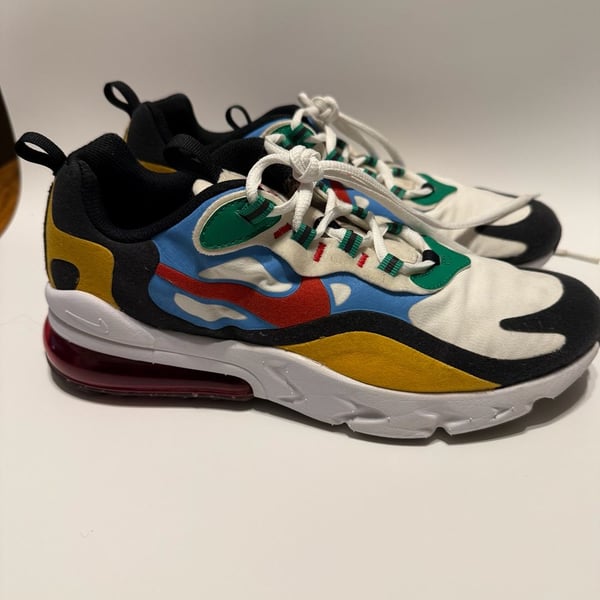 Nike Air Max 270 React Size 7Y Multi-Color