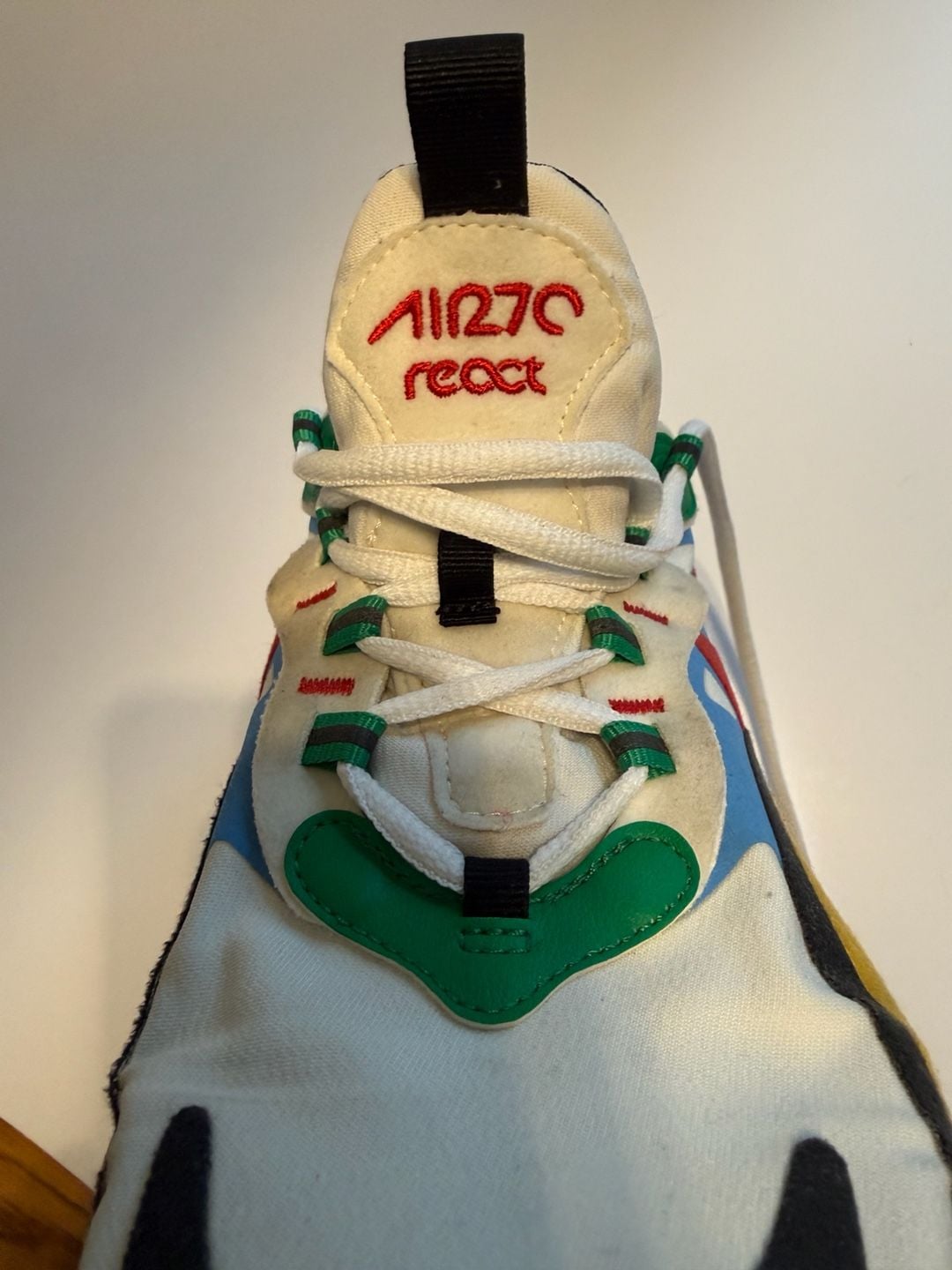 Nike Air Max 270 React Size 7Y Multi-Color 8