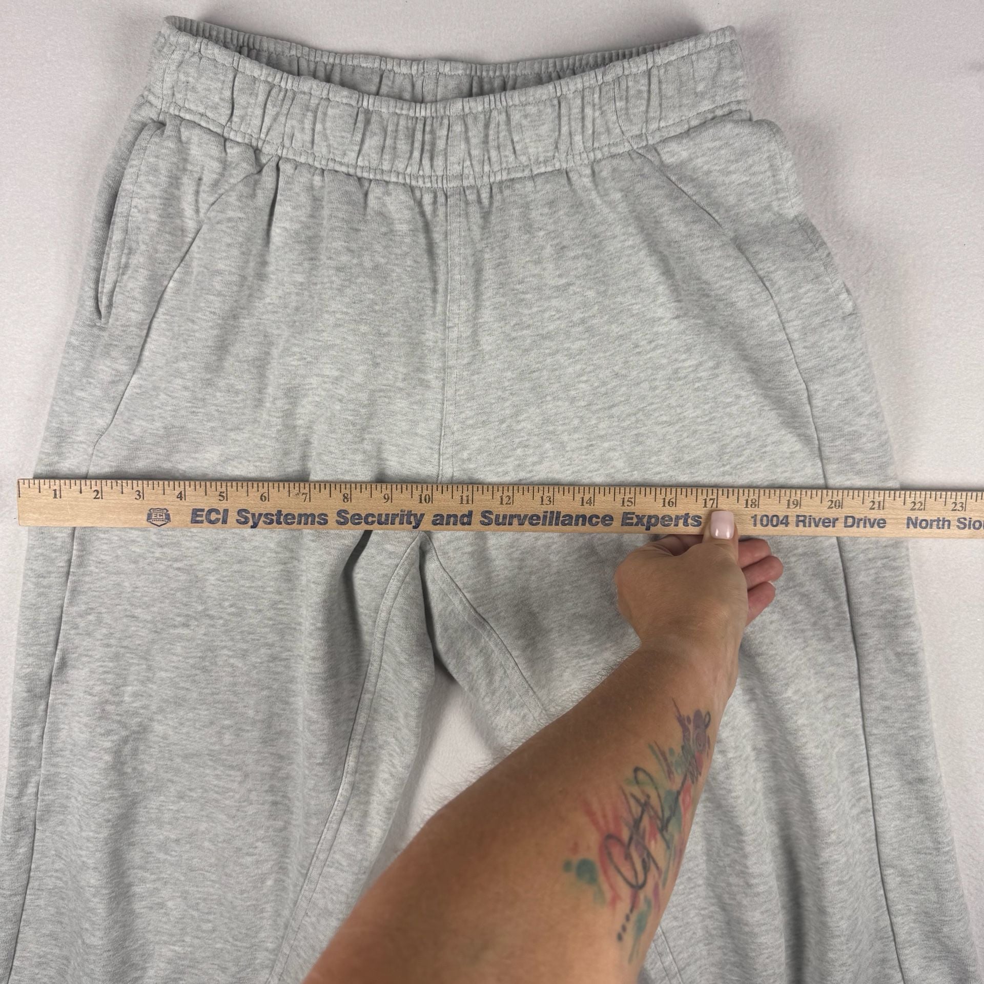 Lululemon Scuba Mid-Rise Oversized Jogger Heathered Grey Sweatpants 8