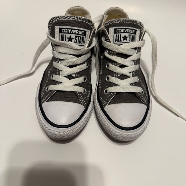 Converse Chuck Taylor Youth Charcoal Grey Low Top size 11.5