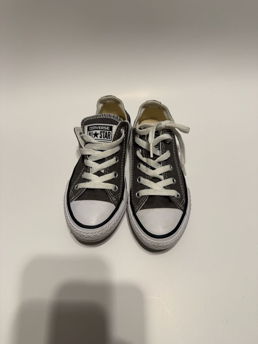 Converse Chuck Taylor Youth Charcoal Grey Low Top size 11.5 4