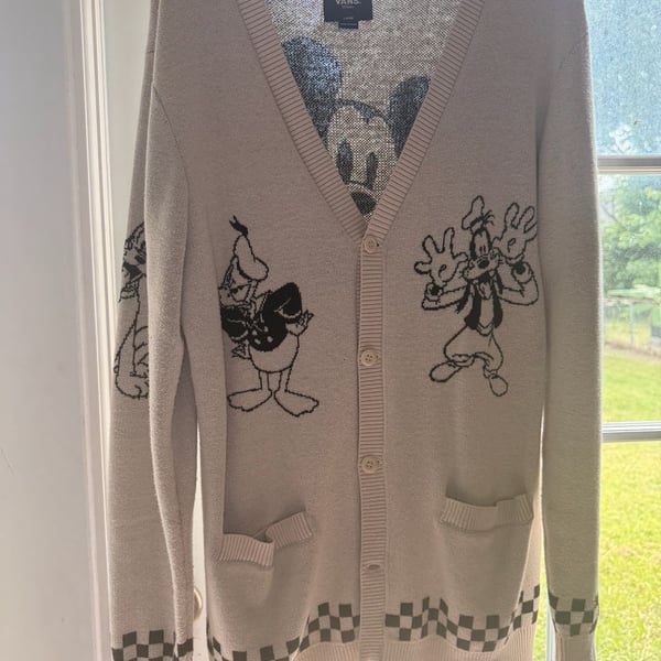 Vans Disney Cardigan Size Large Mickey Mouse Goofy Donald Duck