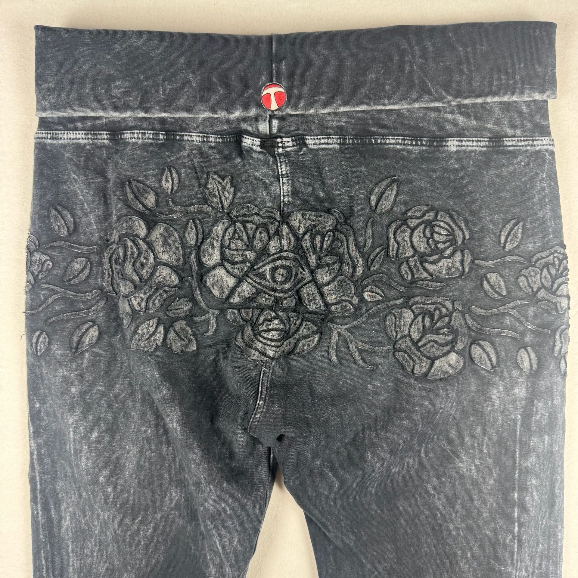 T-Party Mineral Wash Rose Applique Yoga Y2K Pants Black Acid Wash Large 10