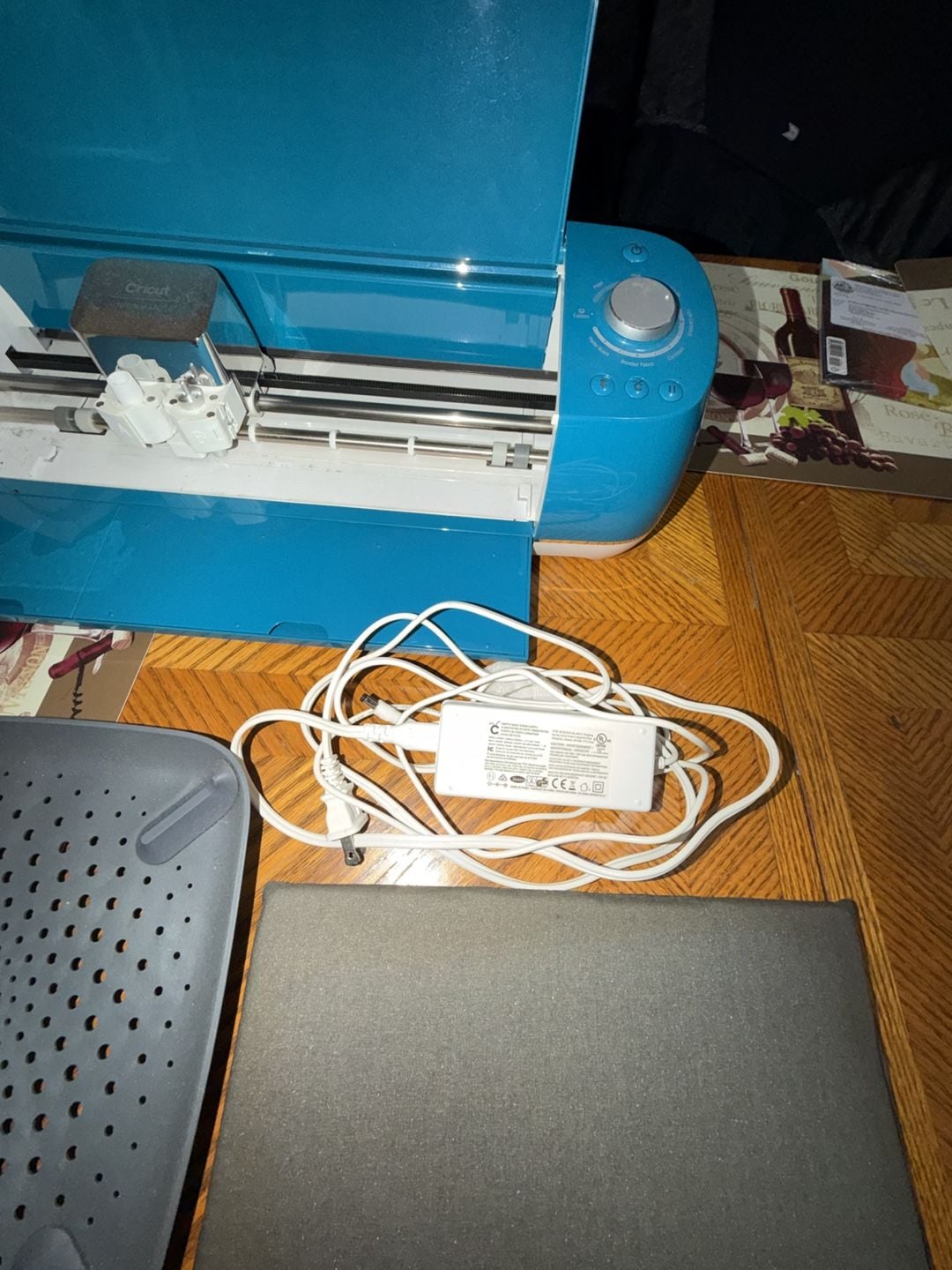 Cricut Explore Air 2 Cutting Machine & Cricut EasyPress 2 Heat Press Bundle. 5