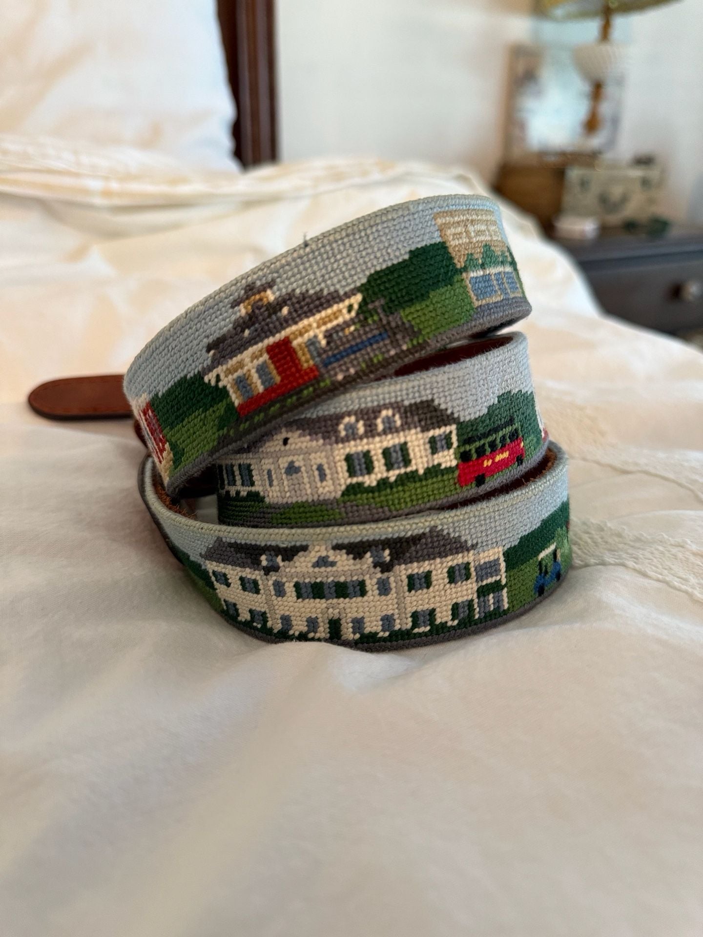 SMATHERS & BRANSON Aiken Scene Needlepoint Belt size 40 6
