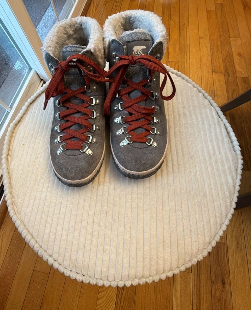Sorel Out 'N About Plus Conquest Boots Size 8.5 Gray Quarry 2