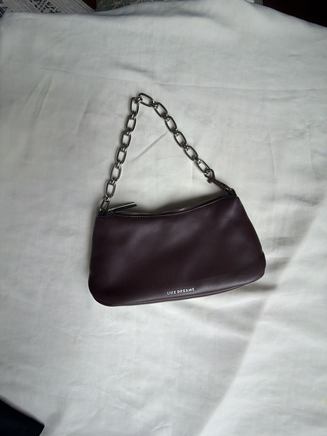 Like Dreams Brown Chain Strap Shoulder Baguette 2