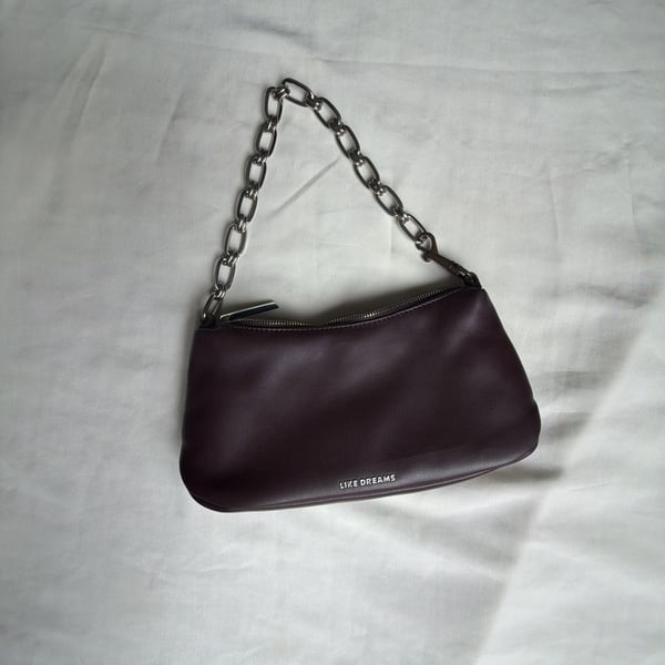 Like Dreams Brown Chain Strap Shoulder Baguette