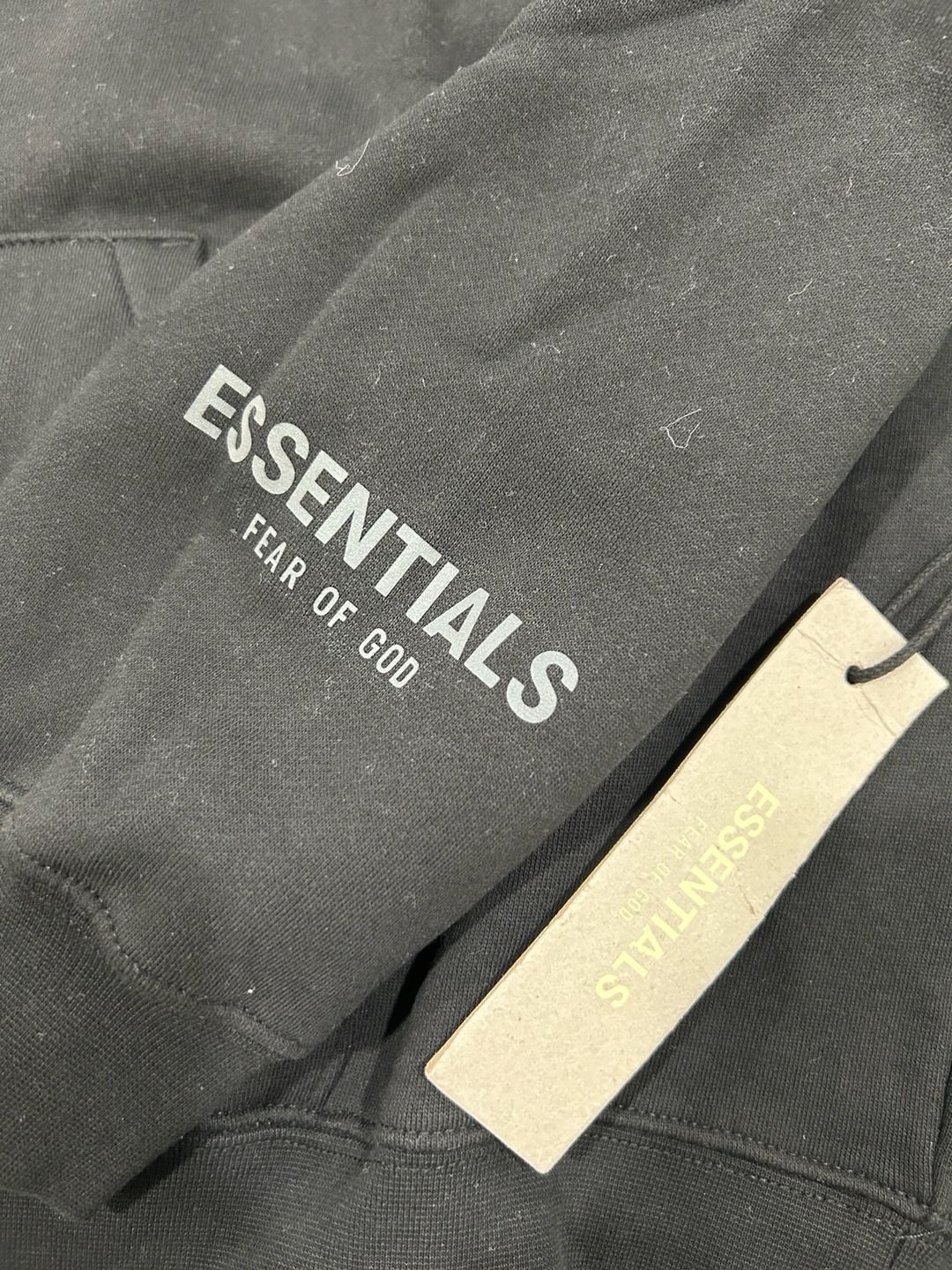 Fear of God Essentials Pullover Hoodie Black New With Tags, pockets 2