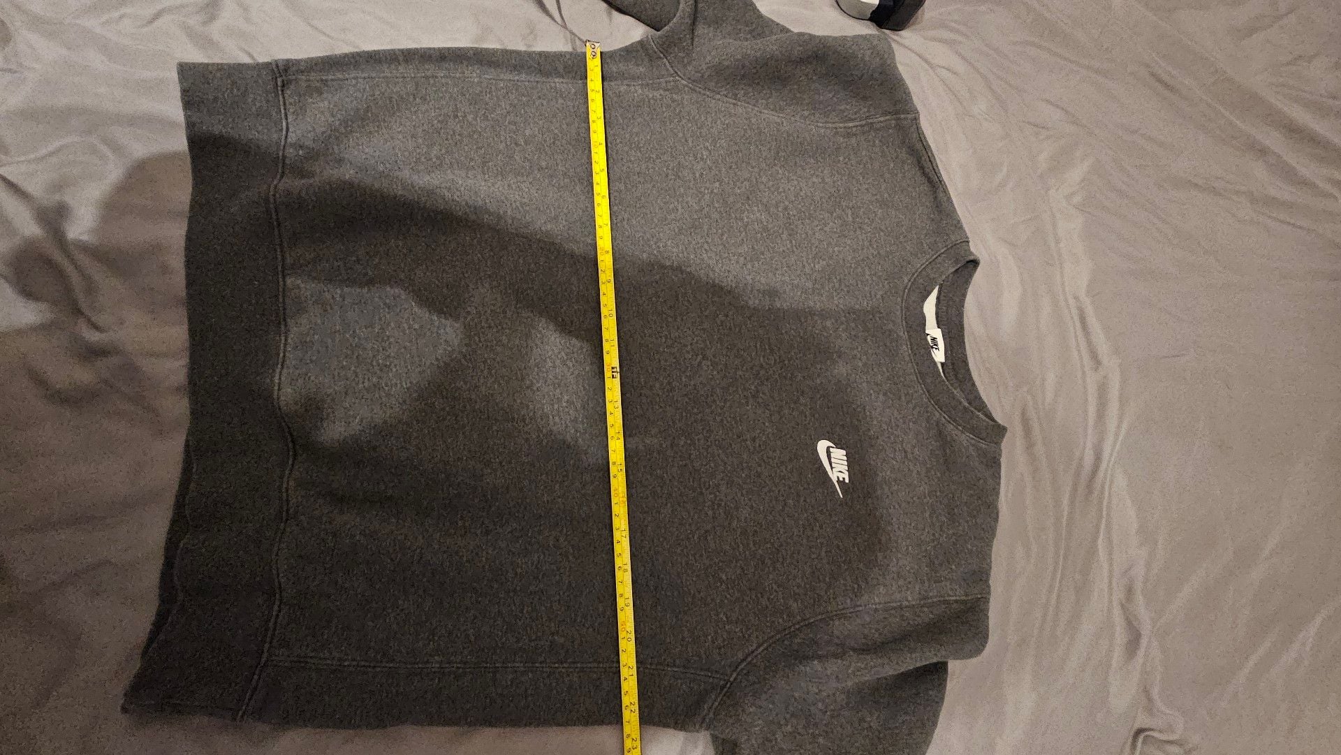 Nike Vintage Gray Embroidered Swoosh Crewneck Sweatshirt Men’s  Made in Jordan 7