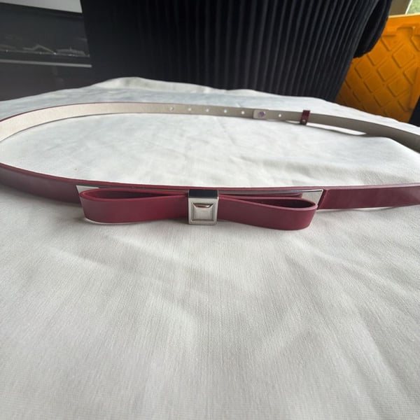 White House Black Market Bow Belt Size XL Red Leather