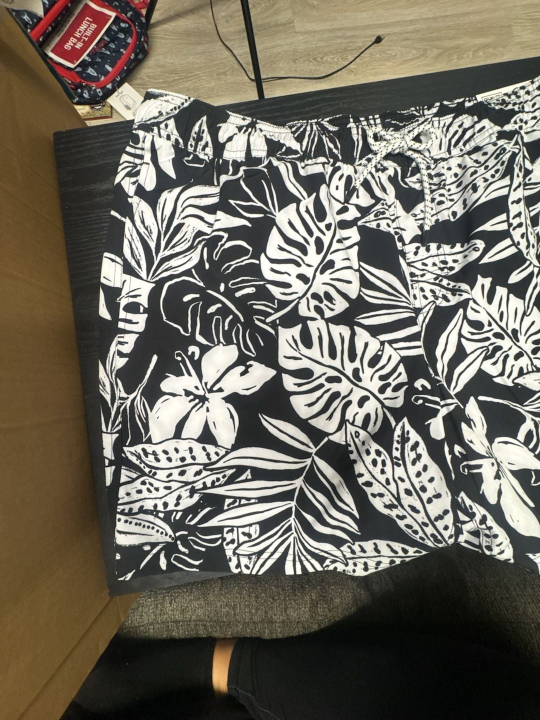 Member's Mark Swim Trunk Size XL Black White Tropical Leaf Print 3