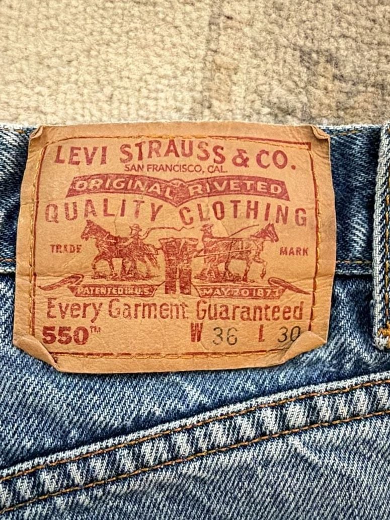 Levi's 550 Relaxed Fit Size W36 L30 Blue Denim Jeans 8