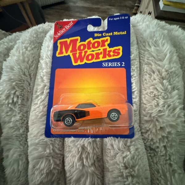 Soldier Bear Motor Works Series 2 Plymouth Hemi Cuda Die Cast Metal